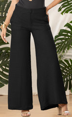PANTALON CON TEXTURA Y BOTA RECTA 6696