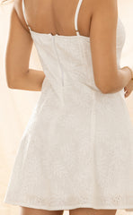 VESTIDO OJALILLO CON FLORES 6963