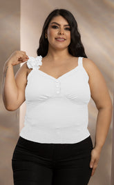 BLUSA PLUZ SIZE TEXTURIZADA CON DISEÑO DE TIRAS EN PLIEGES P699