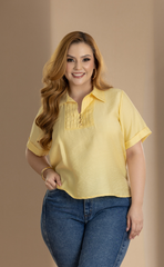 BLUSA PLUS SIZE CON CUELLO CAMISERO Y ALFORZAS P908