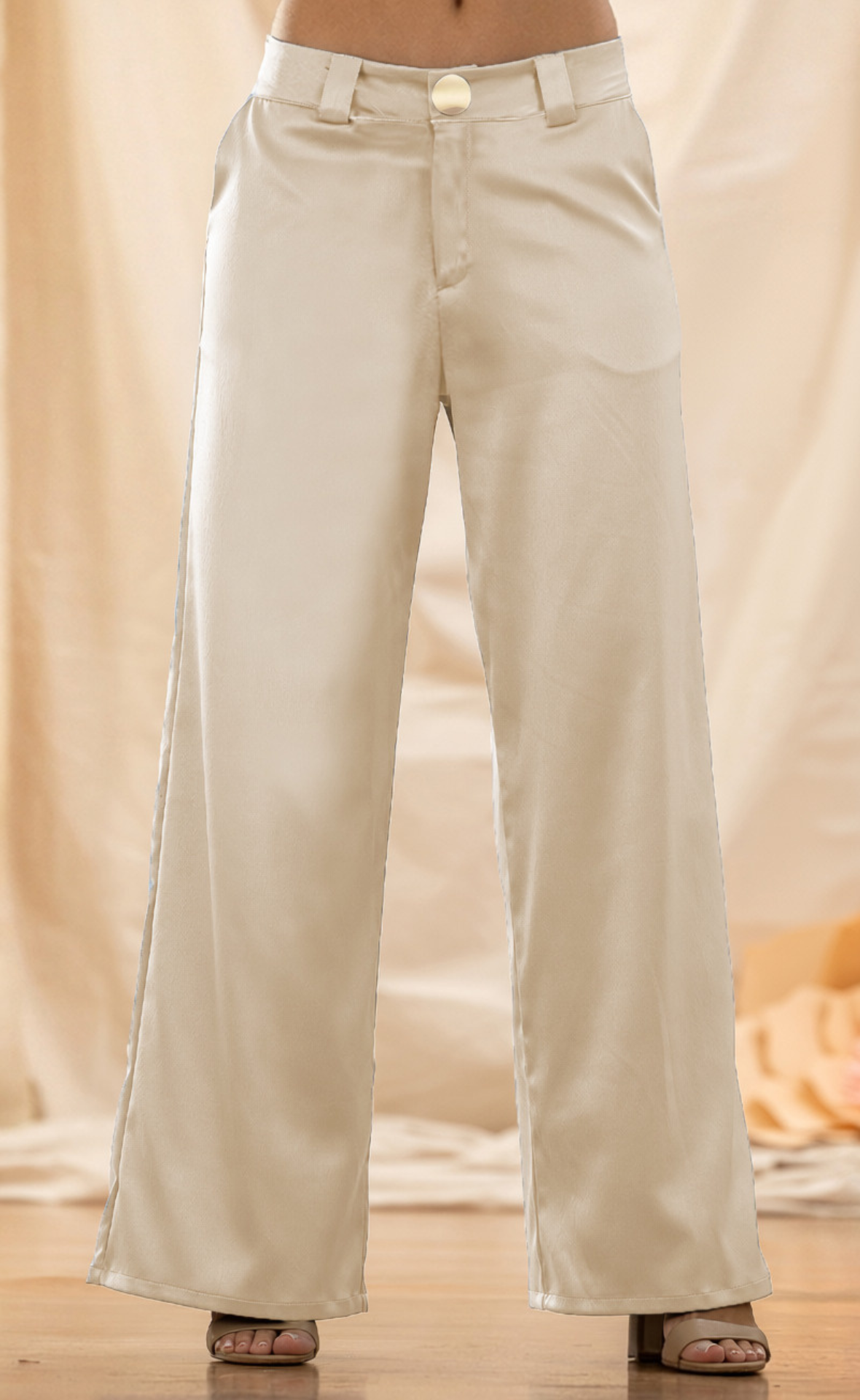 PANTALÓN ELEGANTE EN SATÍN CON BOTÓN METÁLICO 6955