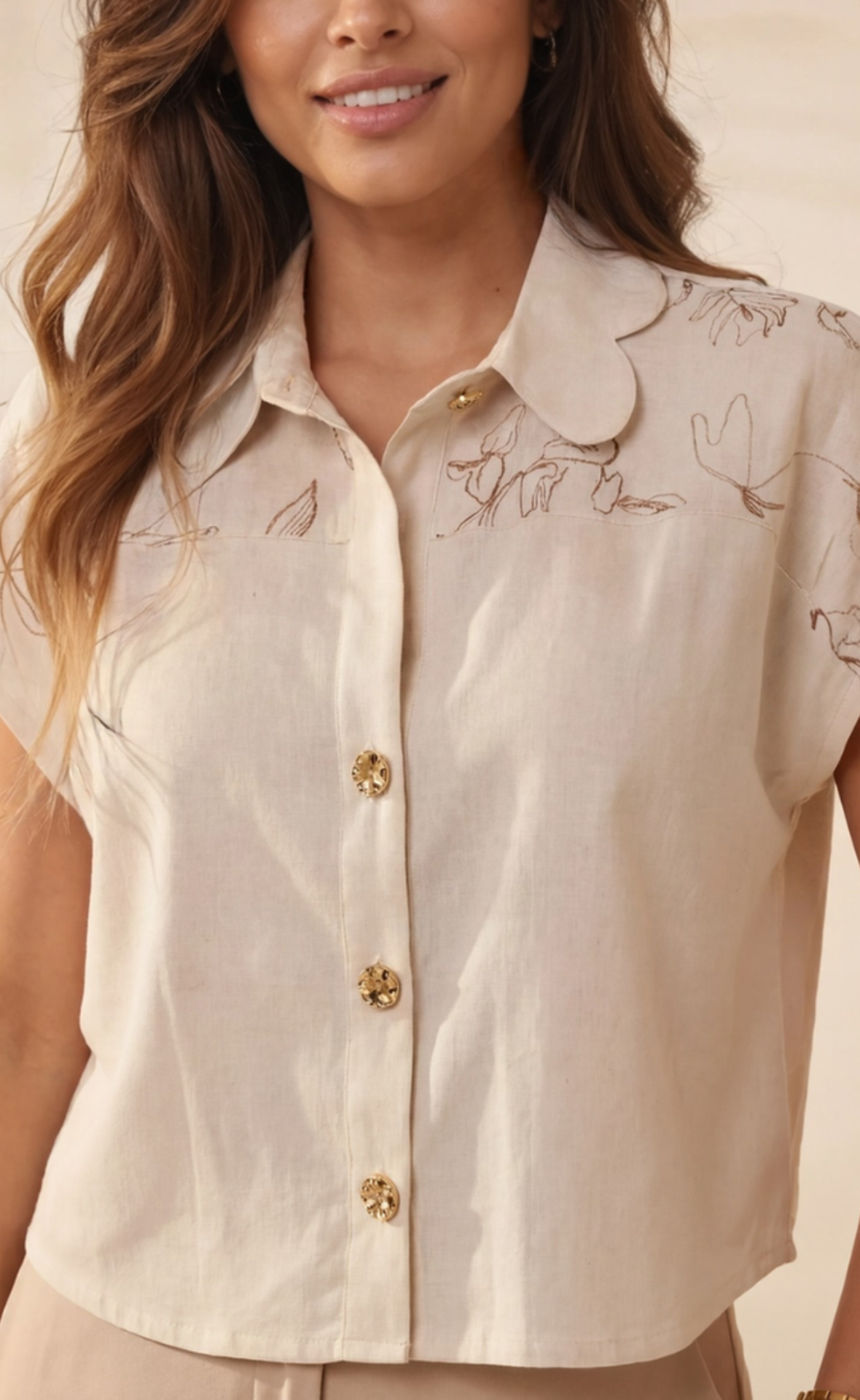 BLUSA EN LINO BORDADO CON DETALLE FLORAL 6994