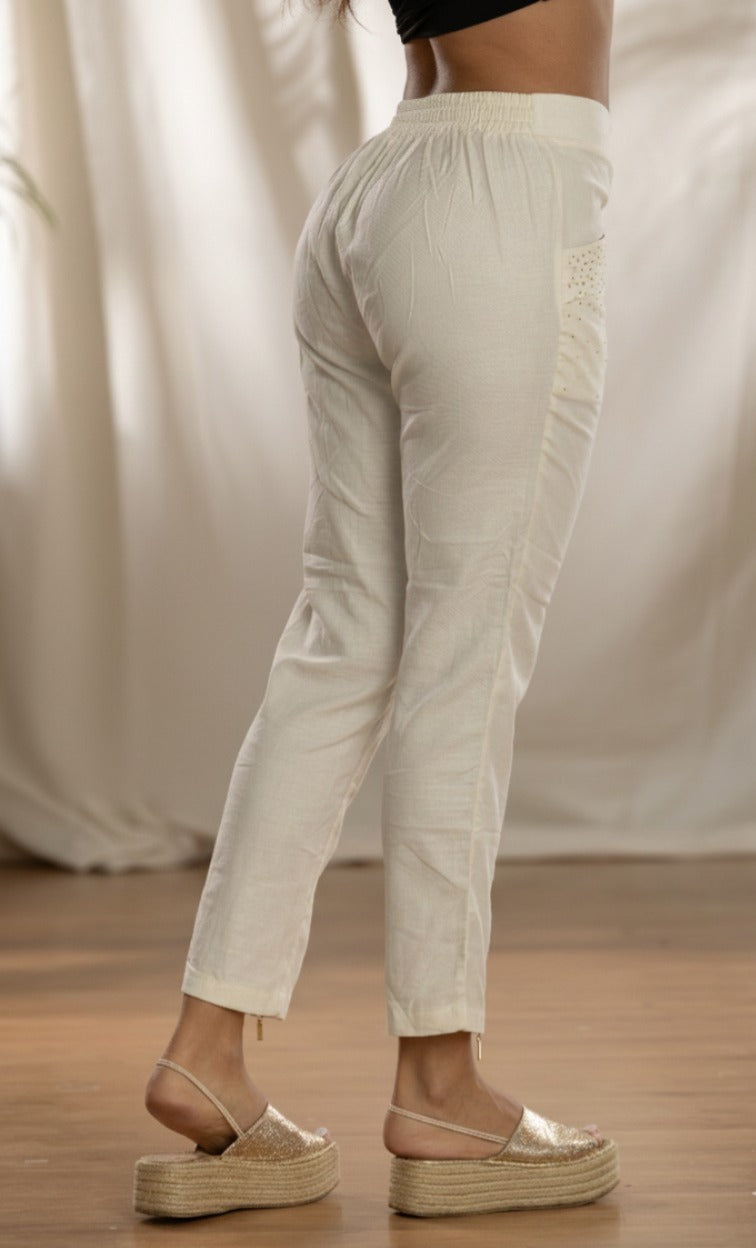 PANTALON BOTA STRECHS TUBO CON CIERRE FUNCIONAL 6430