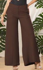 PANTALON CON TEXTURA Y BOTA RECTA 6696