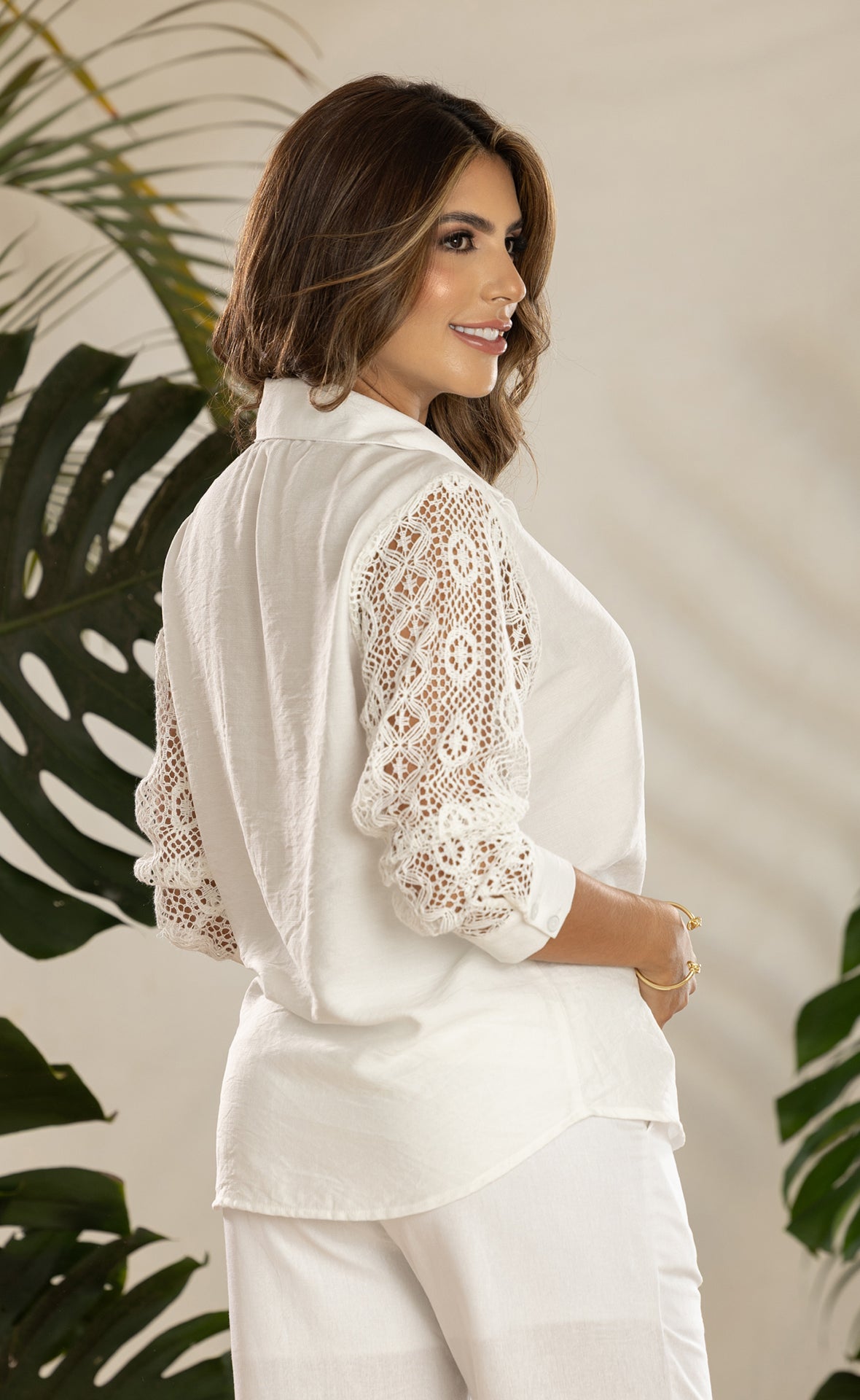 BLUSA CAMISERA CON CROCHET 6834