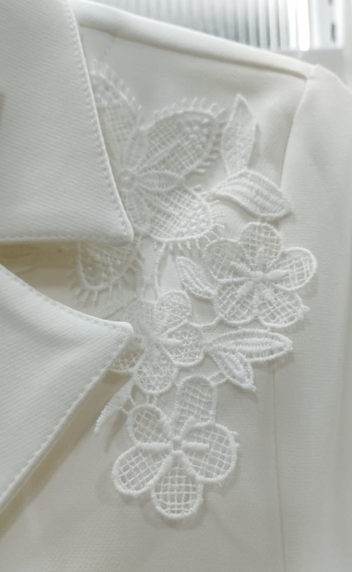 BLAZER CON APLIQUE DE FLOR 6921