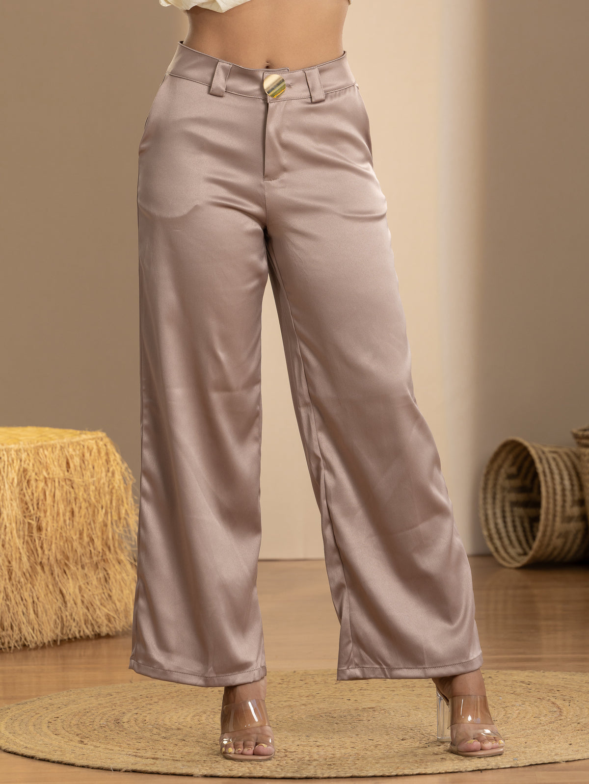 PANTALÓN ELEGANTE EN SATÍN CON BOTÓN METÁLICO 6955