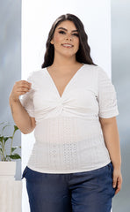BLUSA PLUS SIZE EN TEJIDO OJALILLO STRECHS P751