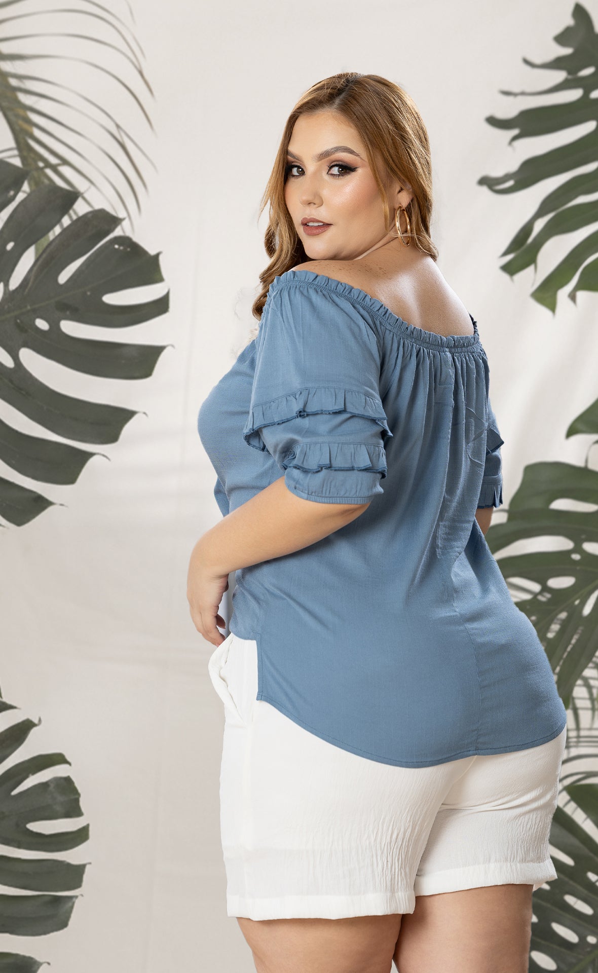 BLUSA PLUS SIZE CUELLO BANDEJA P820