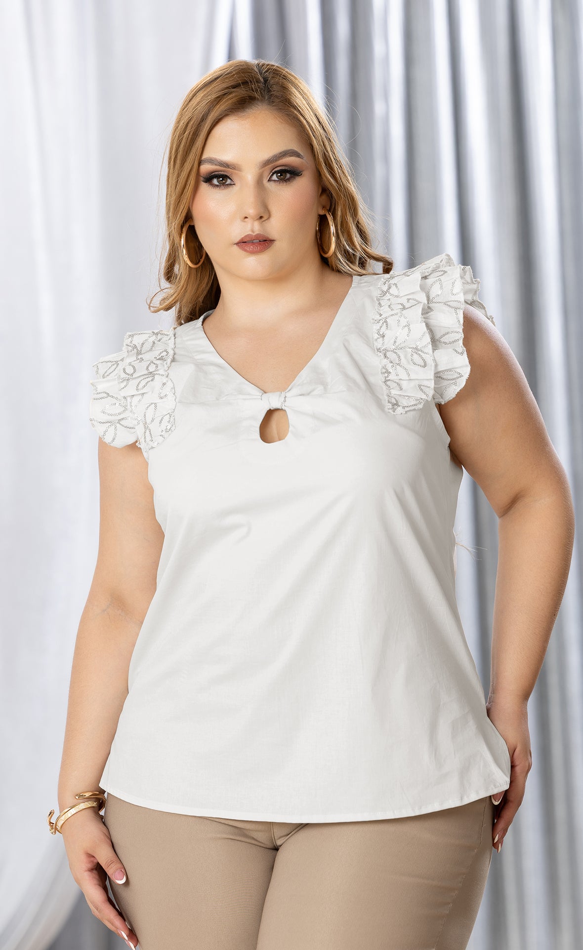 BLUSA PLUS SIZE CON LENTEJUELAS P824