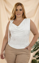 BLUSA PLUS CON ENCAJES BORDADOS Y AMARRE LATERAL P875