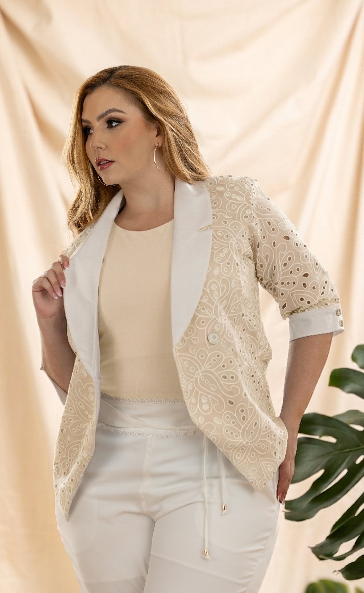 BLAZER PLUS CON OJALILLO LASER P890