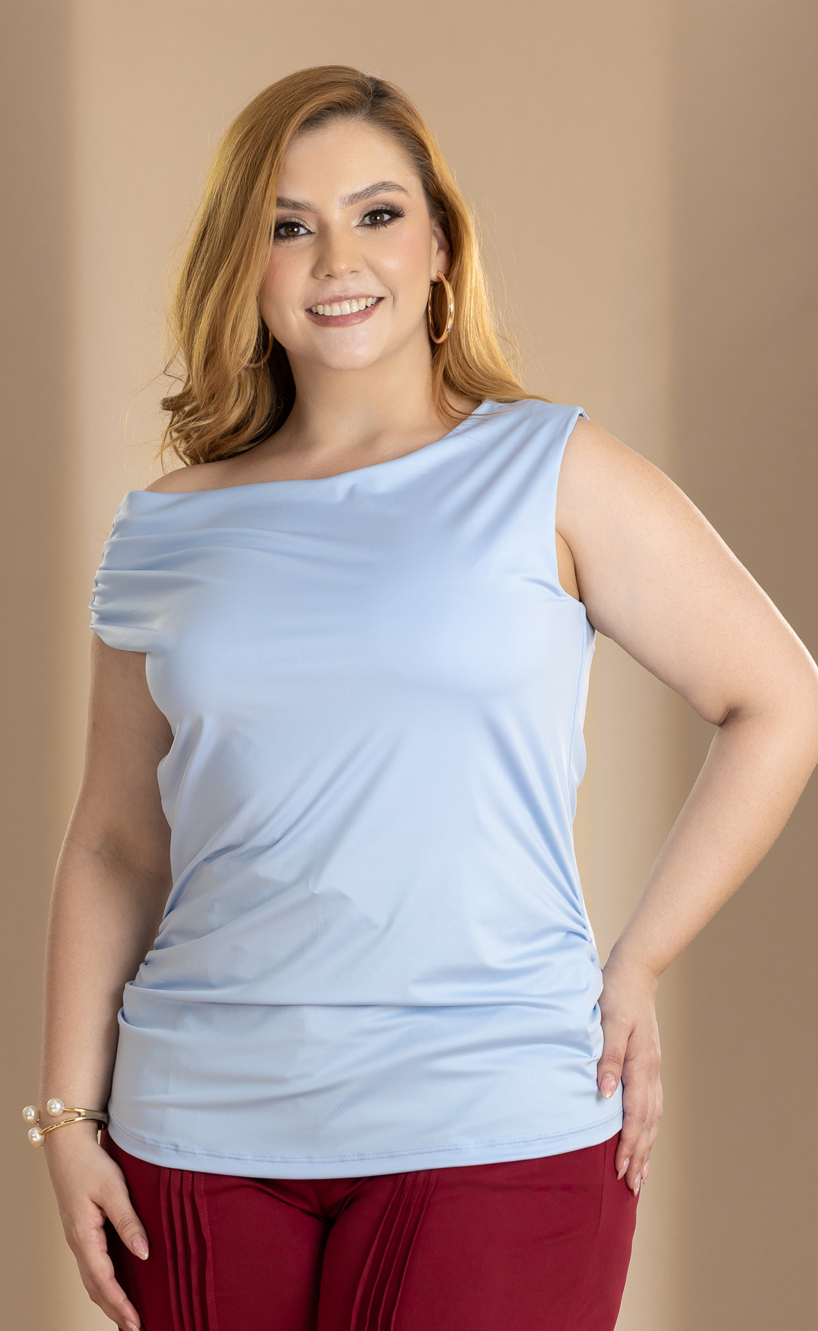 BLUSA PLUS SIZE CUELLO BANDEJA P911